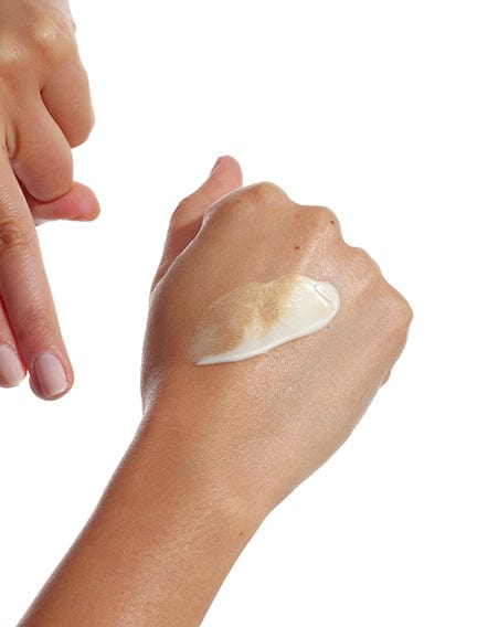 Skin Illuminator Gradual Tanning Lotion - Image 3