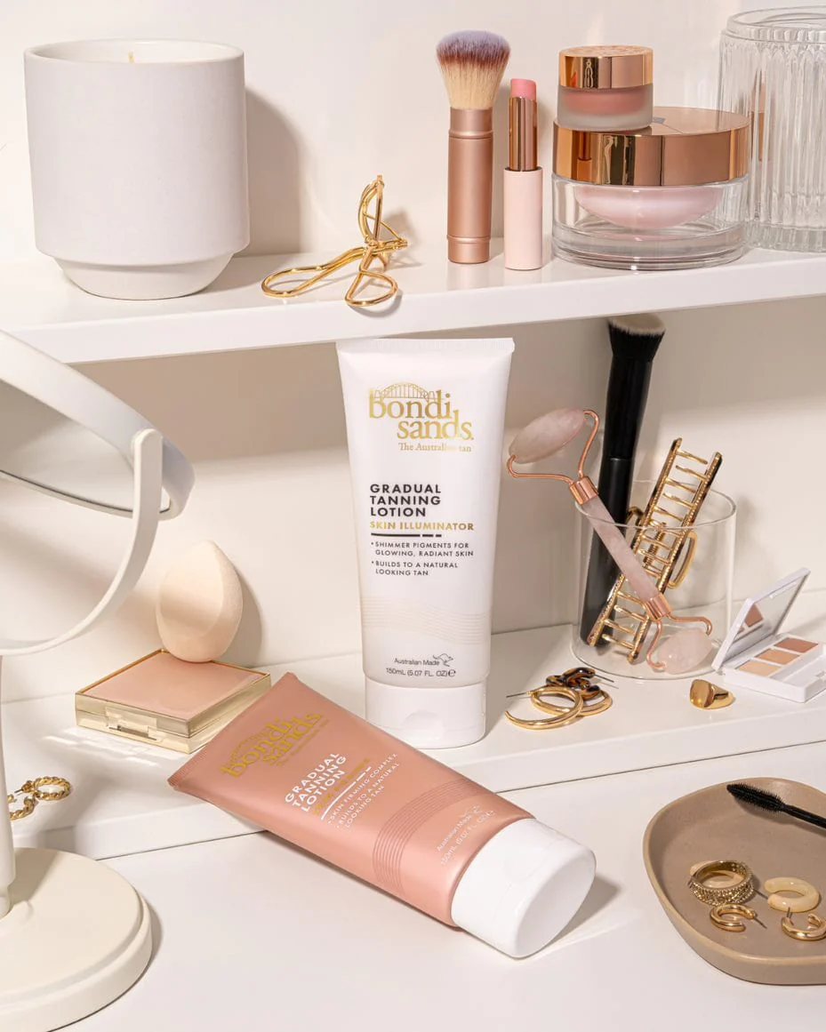 Skin Illuminator Gradual Tanning Lotion - Image 4